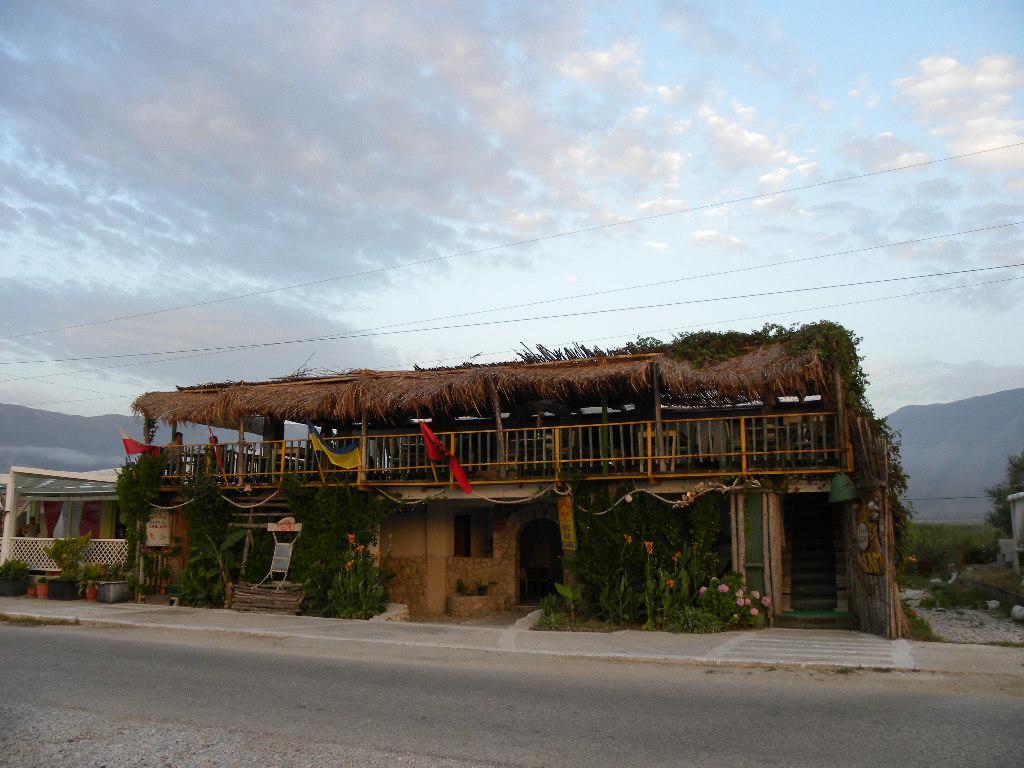 Maxola'S Dream Orikum Hotel Exterior photo